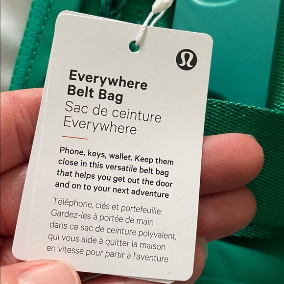 BNWT Lululemon Everywhere Belt Bag in Green - Picture 9 of 11